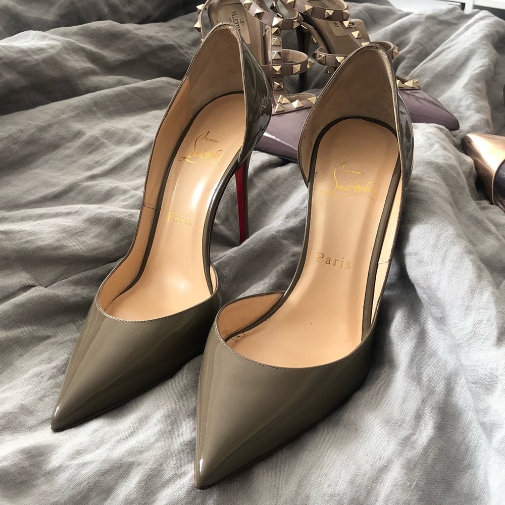 Christian Louboutin Iriza Nude Gray
